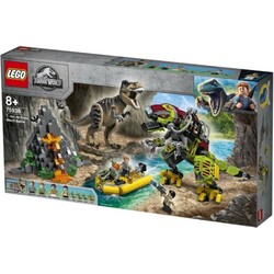 Lego. КонструкторБой тираннозавра и робота-динозавра 716 деталей (75938)