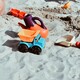 Battat Summery. Игрушка для игры с песком - МИНИ-САМОСВАЛ (цвет папайя-морской)(BX1439Z)