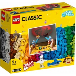 LEGO. Конструктор LEGO Classic Кубики и освещение (11009)