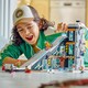 Конструктор LEGO City Горнолыжный и скалолазный центр (60366)